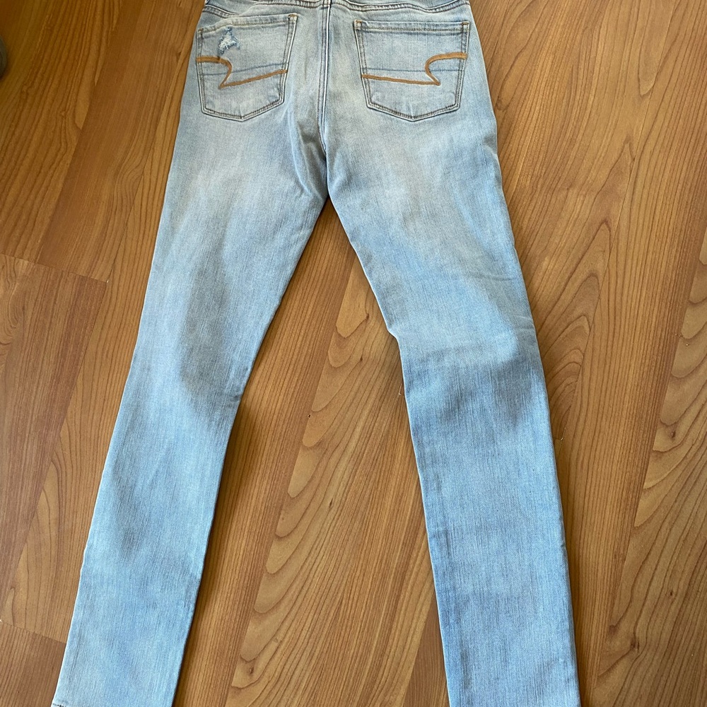 American eagle dark wash ripped jeans size 0